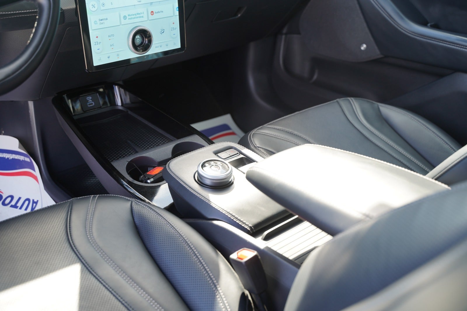 Billede af Ford Mustang Mach-E 98 Premium Extended Range