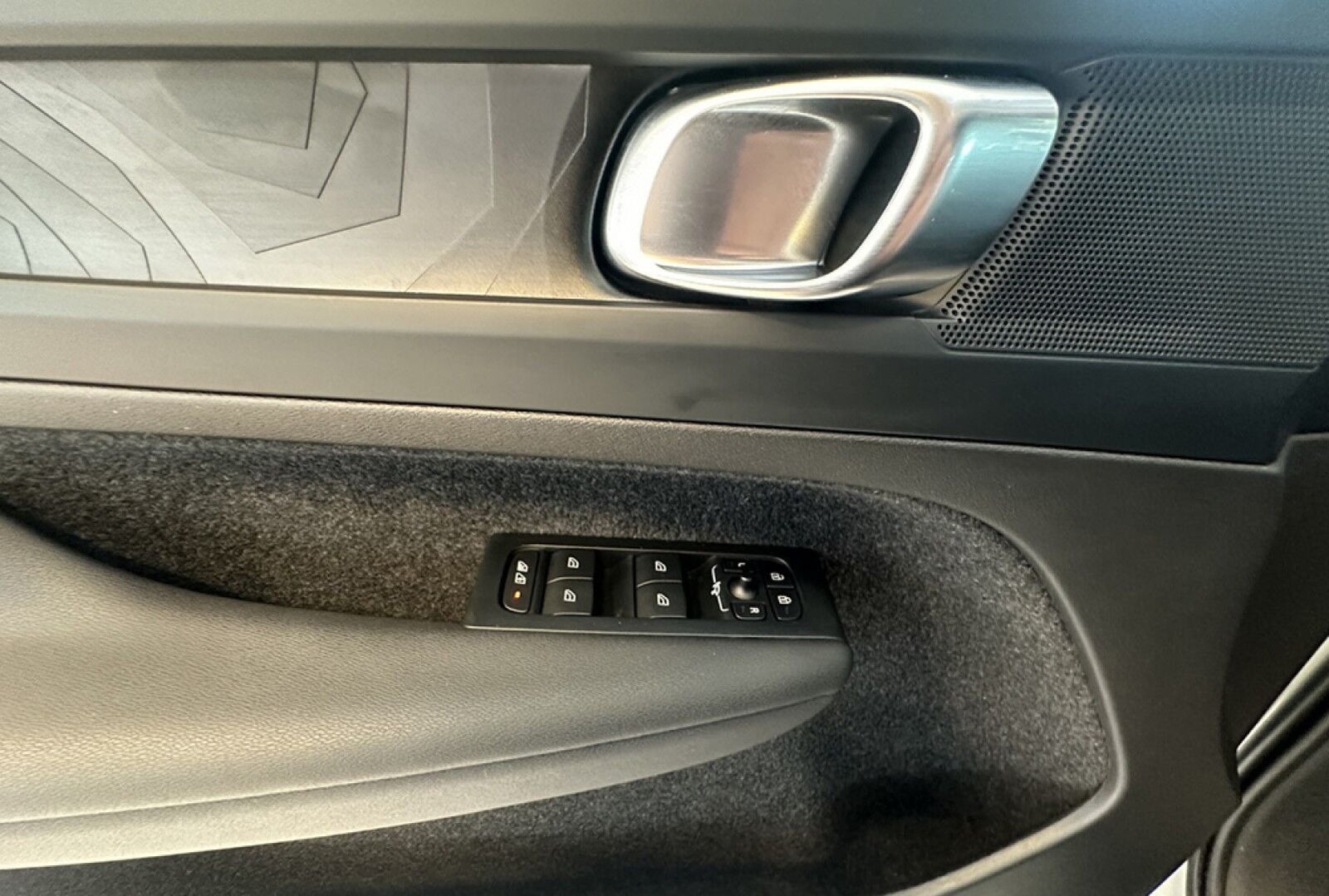 Volvo XC40 P6 ReCharge Plus