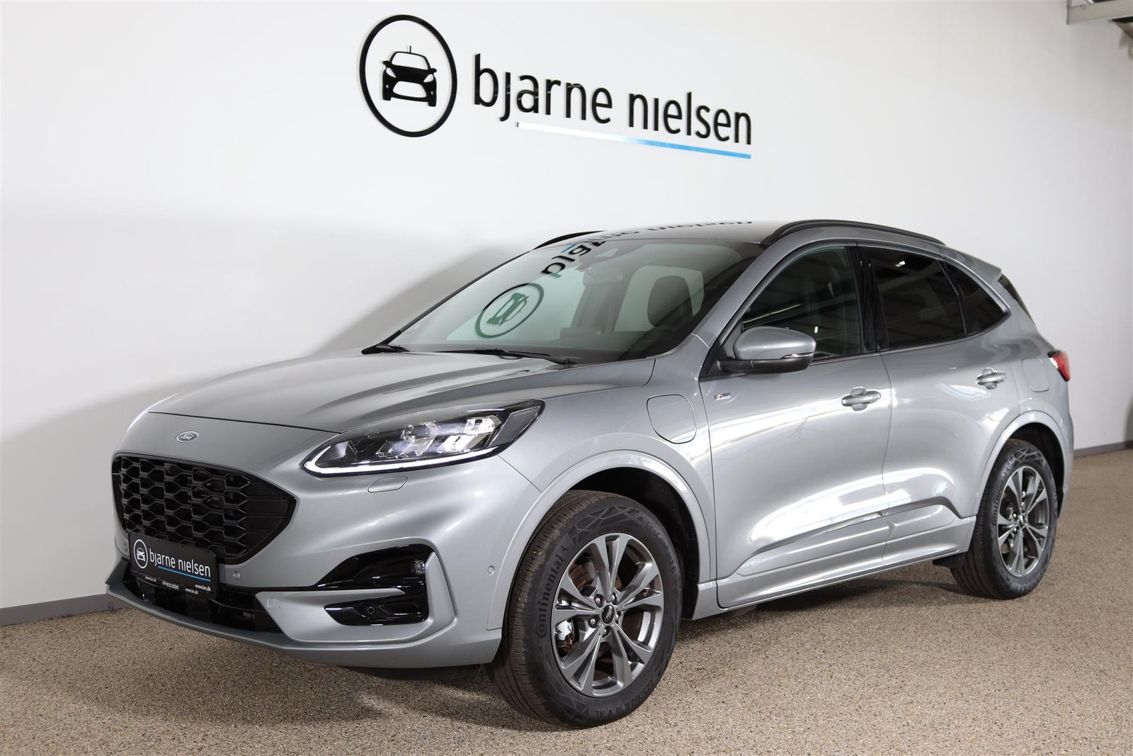 Brugt Ford Kuga PHEV STLine X CVT 2022 udstillet i Bjarne Nielsen A/S