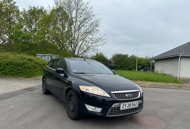Ford Mondeo 2,5 20V Turbo Titanium stc.