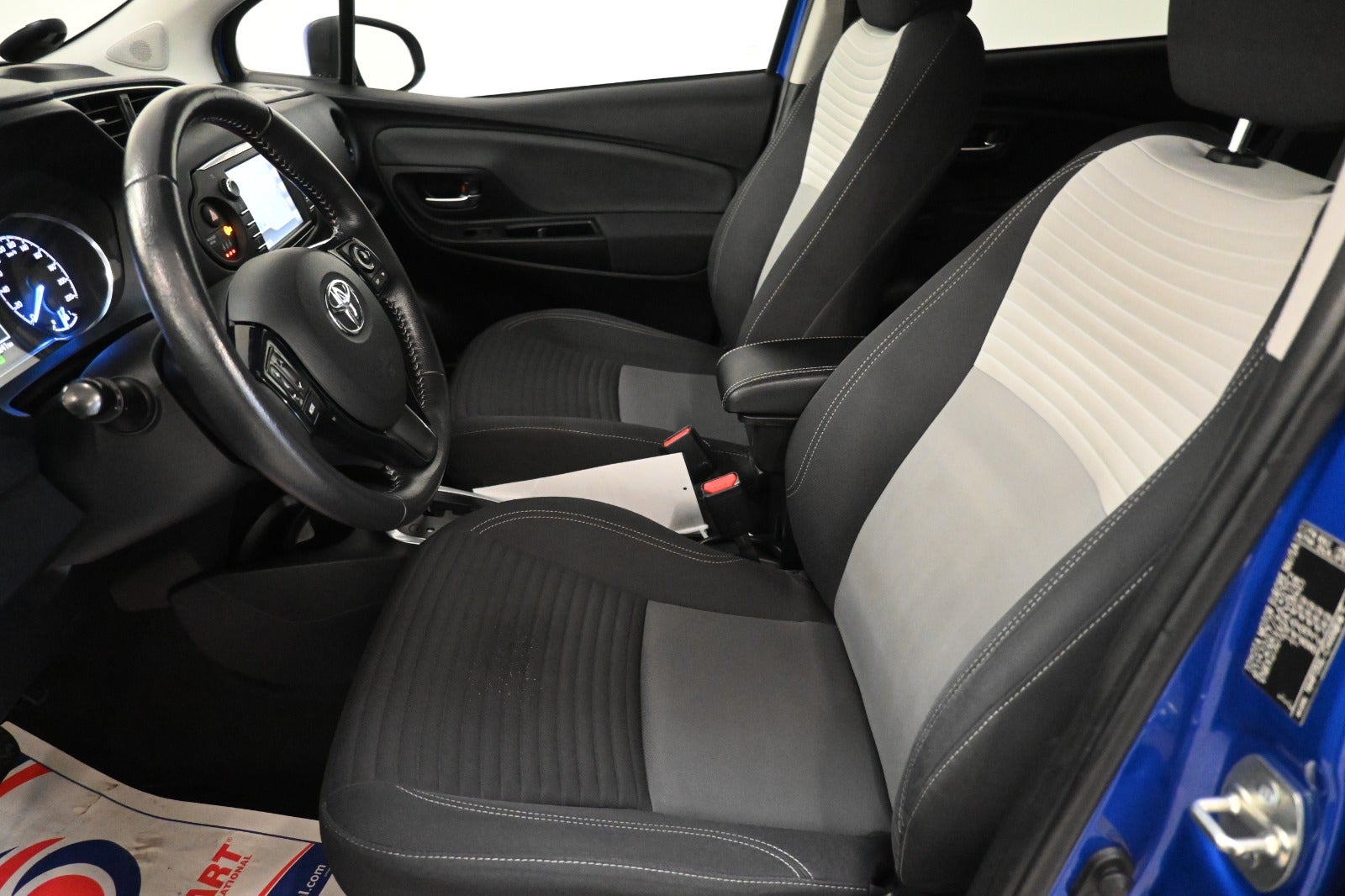 Toyota Yaris Hybrid H2 Premium e-CVT