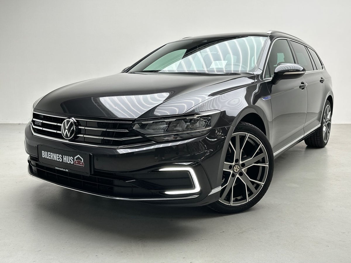 VW Passat GTE High Variant DSG billede 22