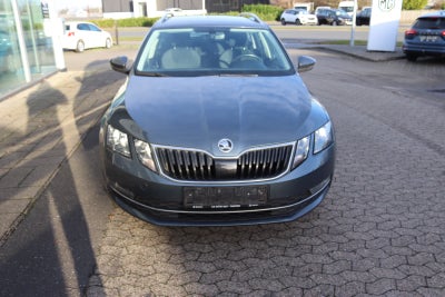 Skoda Octavia 1,6 TDi 115 Style Combi DSG 5d