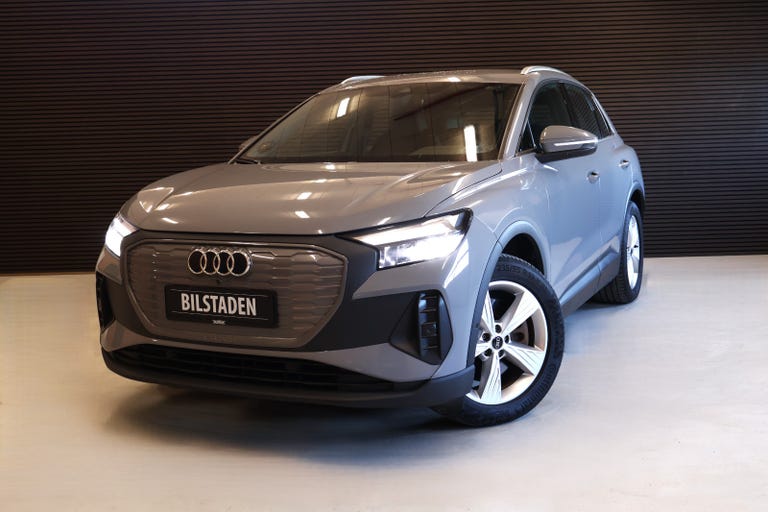 Audi Q4 e-tron Attitude