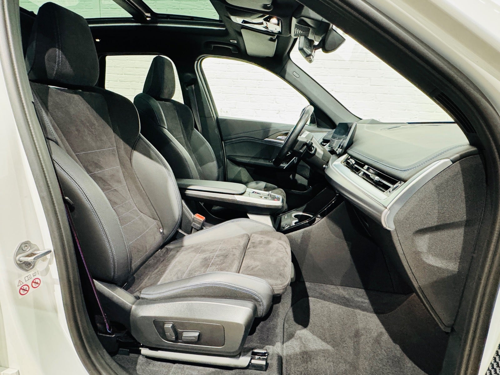 BMW iX1  xDrive30 Fully Charged M-Sport,  5-dørs