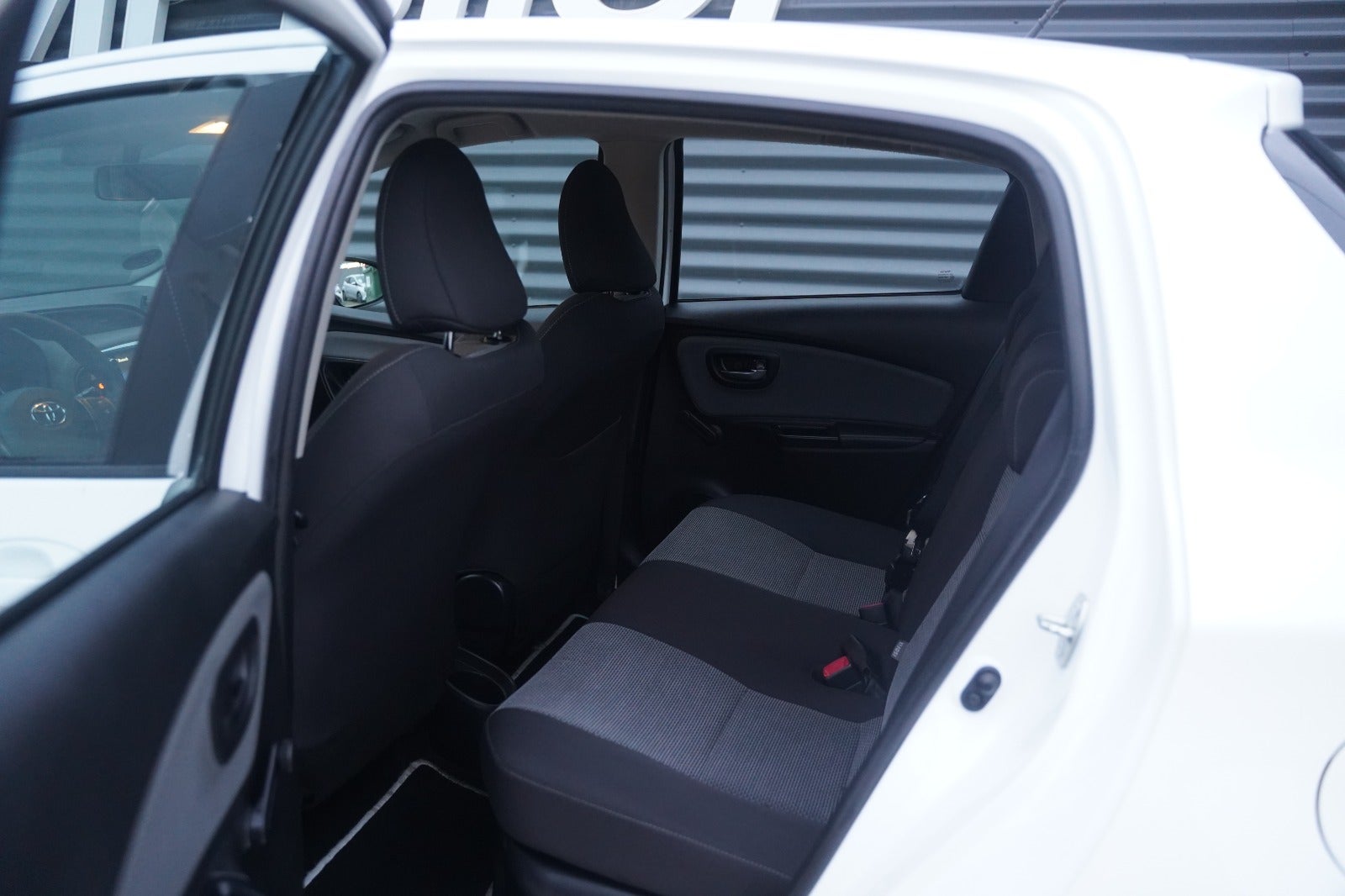 Billede af Toyota Yaris 1,5 Hybrid H2 e-CVT