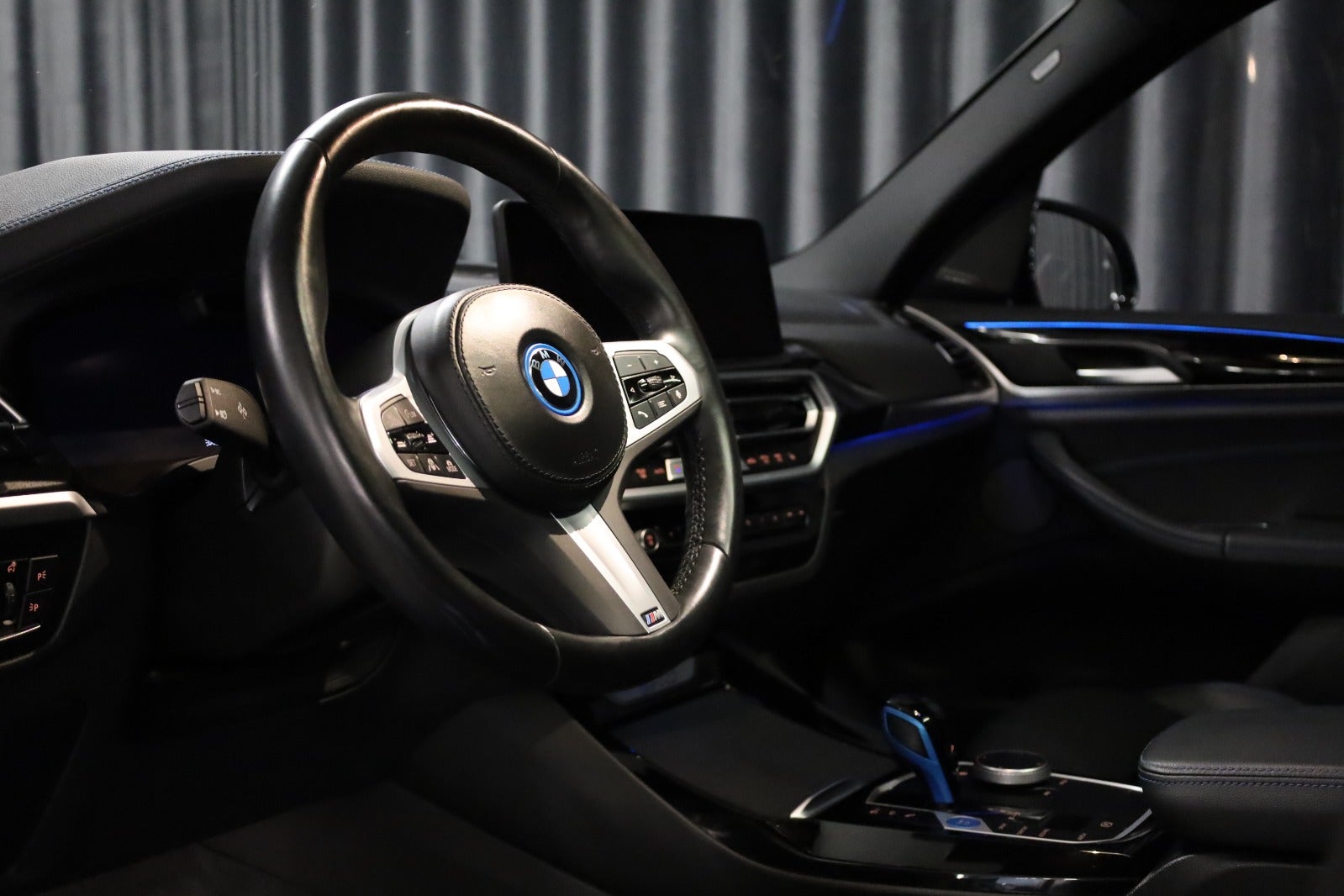 BMW iX3 Charged Plus M-Sport