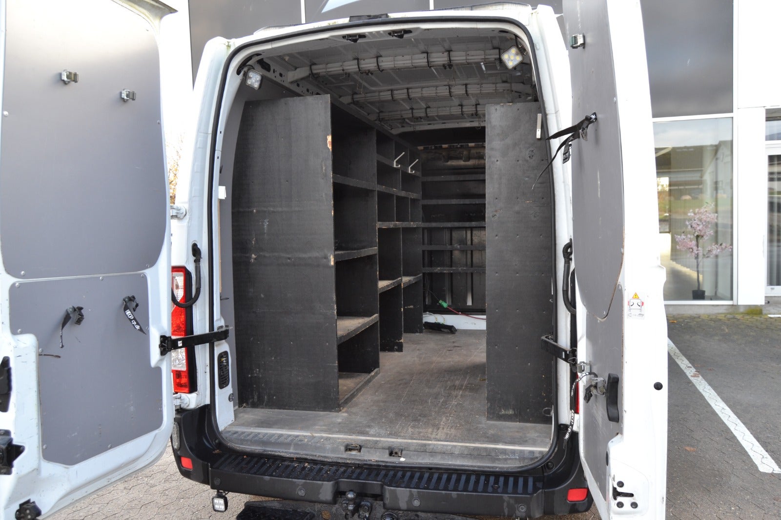 Billede af Renault Master III T35 2,3 dCi 145 L2H2 Kassevogn