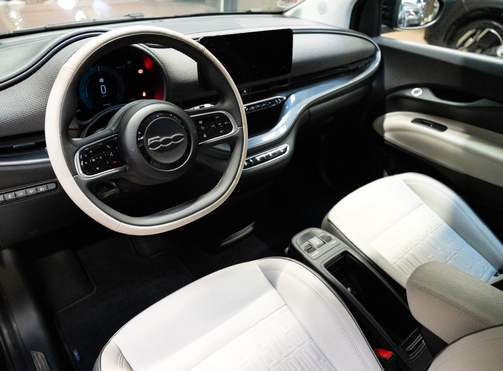 Billede af Fiat 500e 42 la Prima by Bocelli