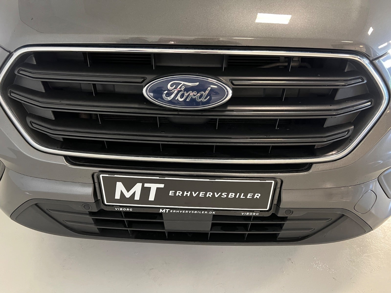 Billede af Ford Transit Custom 320L 2,0 TDCi 170 Limited aut.