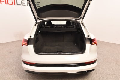 Audi e-tron S-line quattro