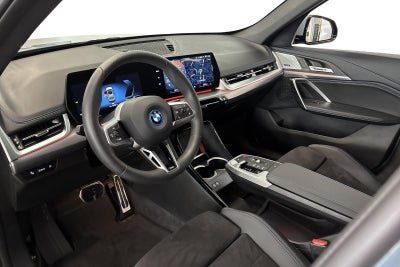 BMW iX1 eDrive20 M-Sport Pro - 4