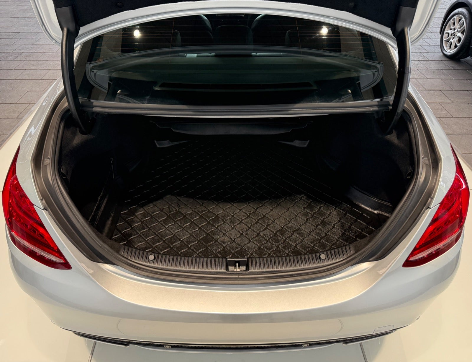 Billede af Mercedes C200 2,0 AMG Line aut.