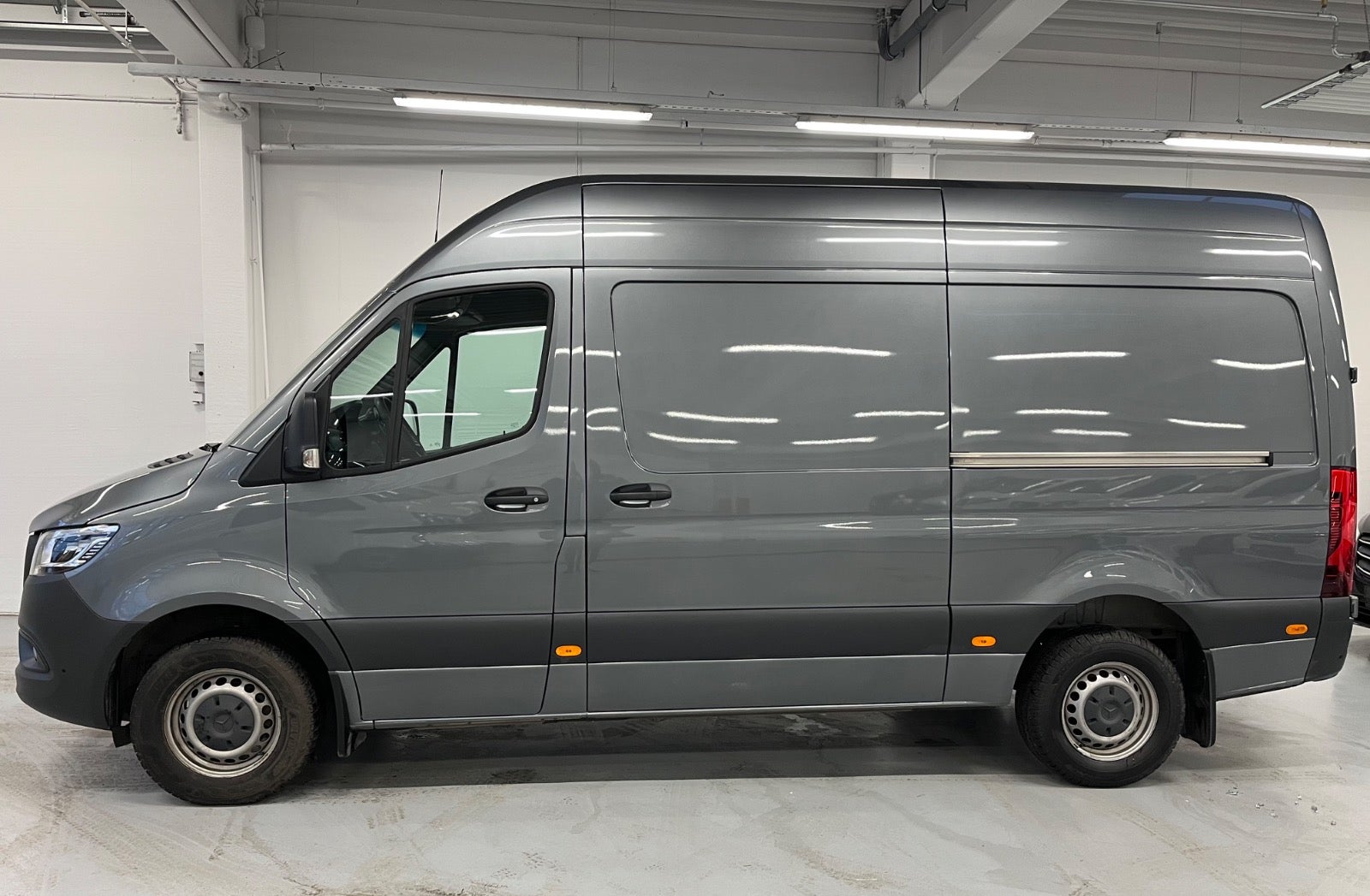 Billede af Mercedes Sprinter 319 3,0 CDi A2 Kassevogn aut. RWD