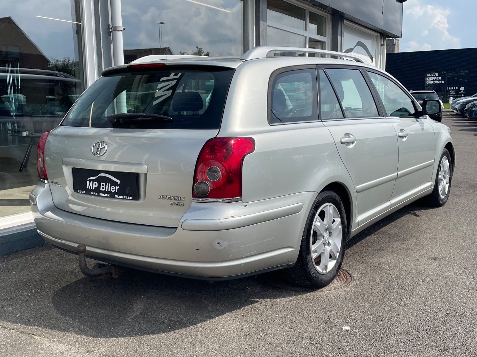 Billede af Toyota Avensis 2,0 D-4D Sol stc.