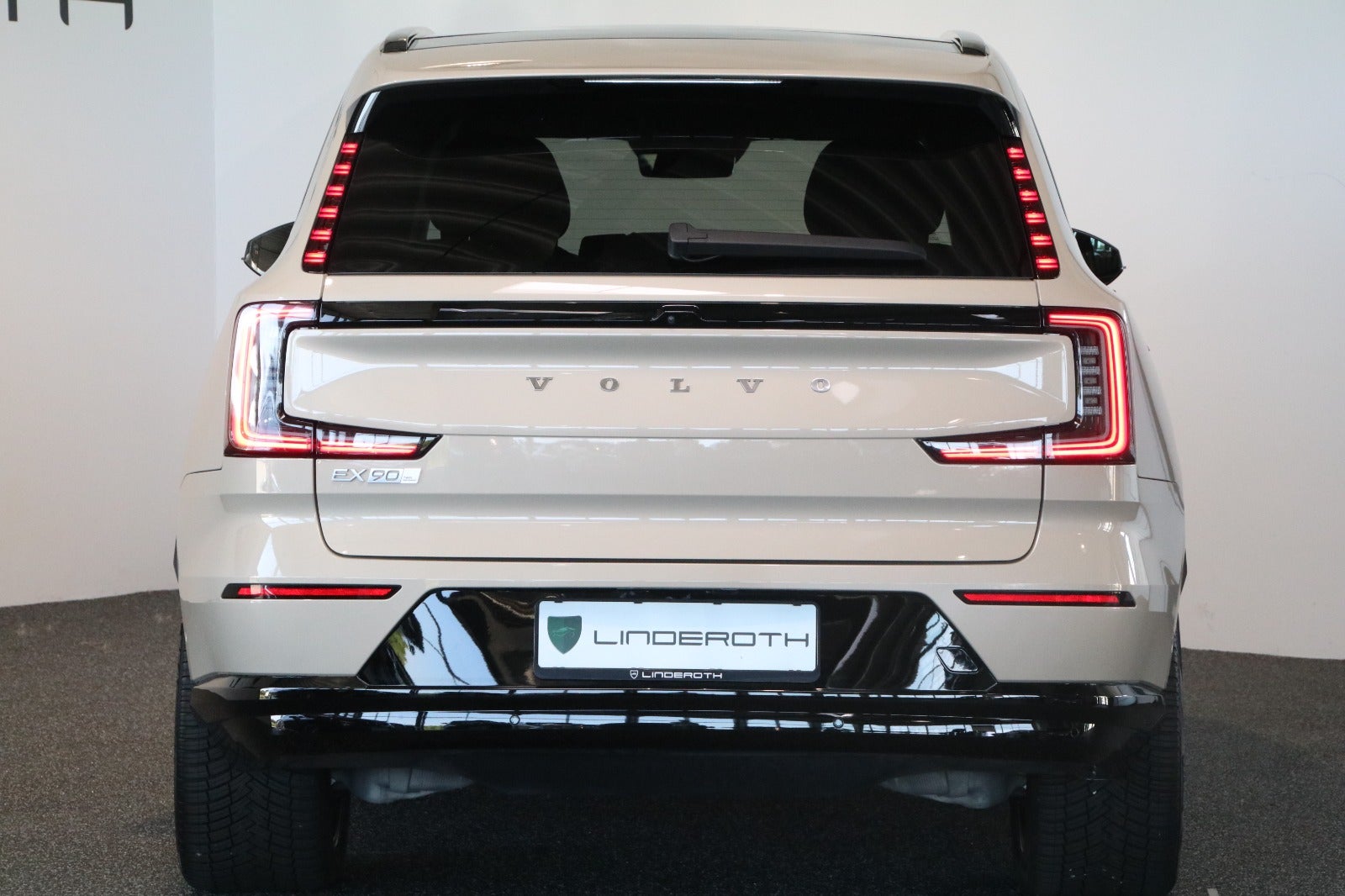 Volvo EX90 Twin Performance Ultra 7prs 5d - 4