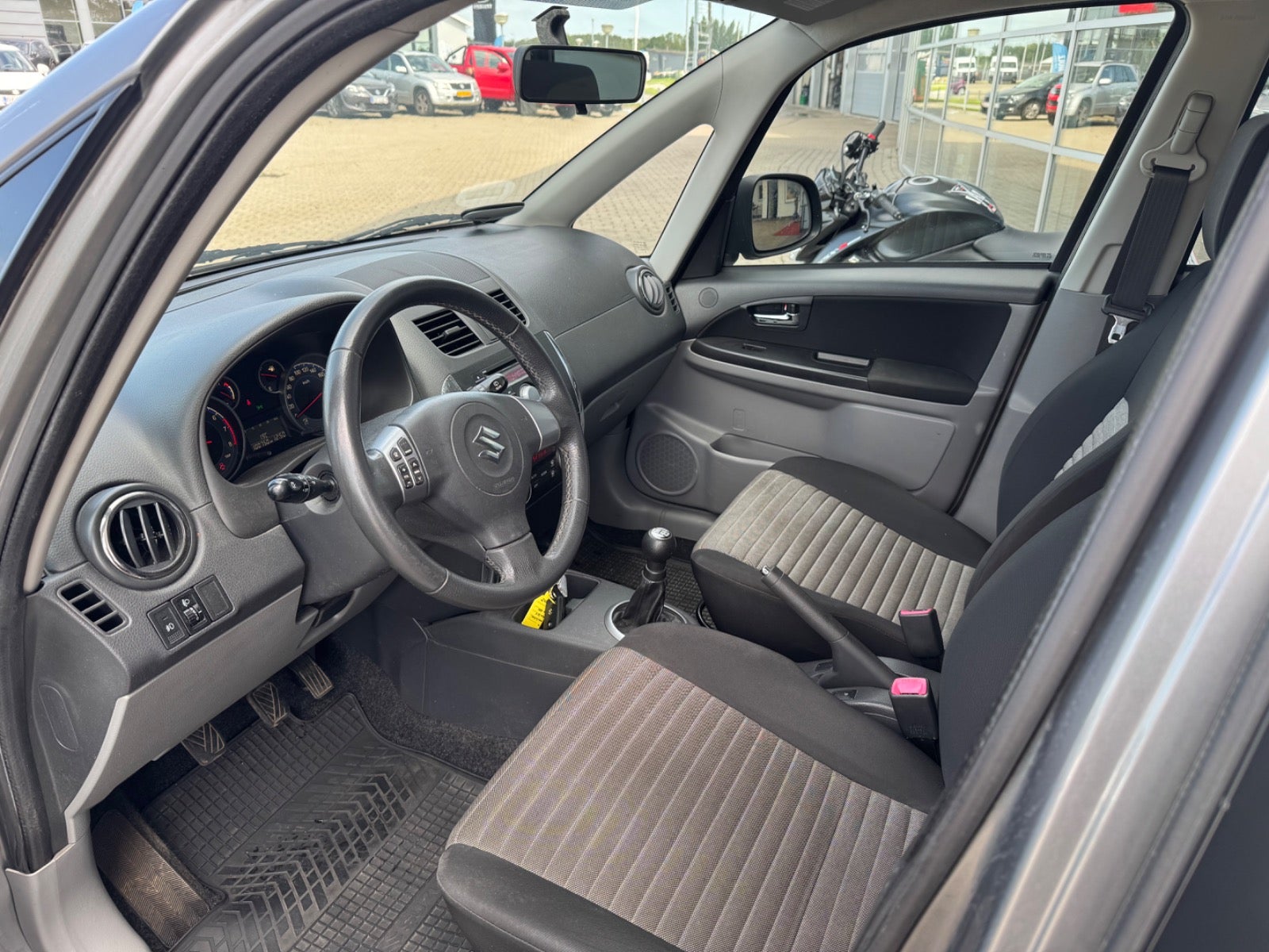 Billede af Suzuki SX4 1,6 CombiBack Exclusive