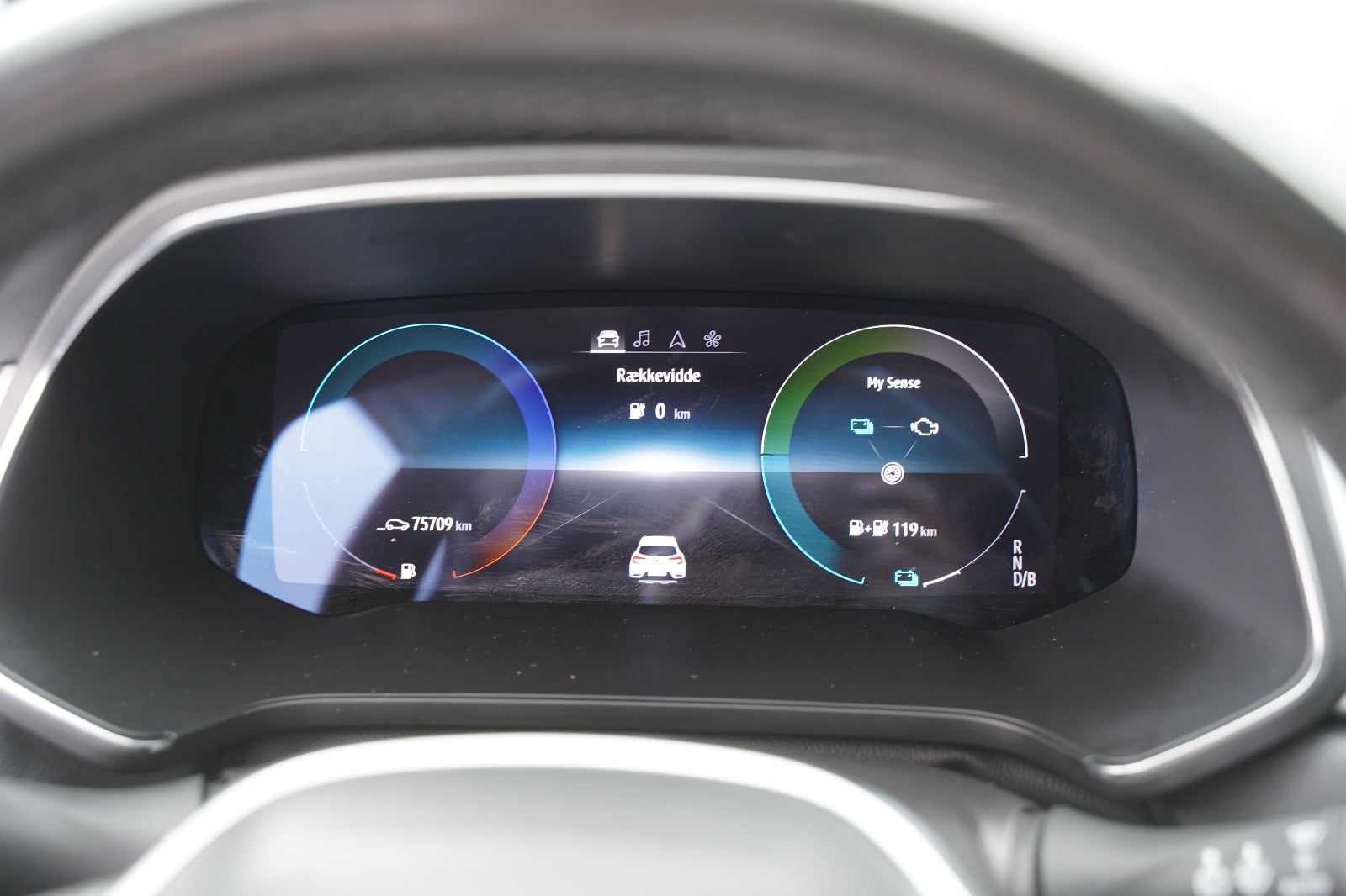 Billede af Renault Captur 1,6 E-Tech Intens