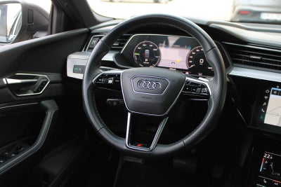 Audi e-tron S-line Sportback quattro