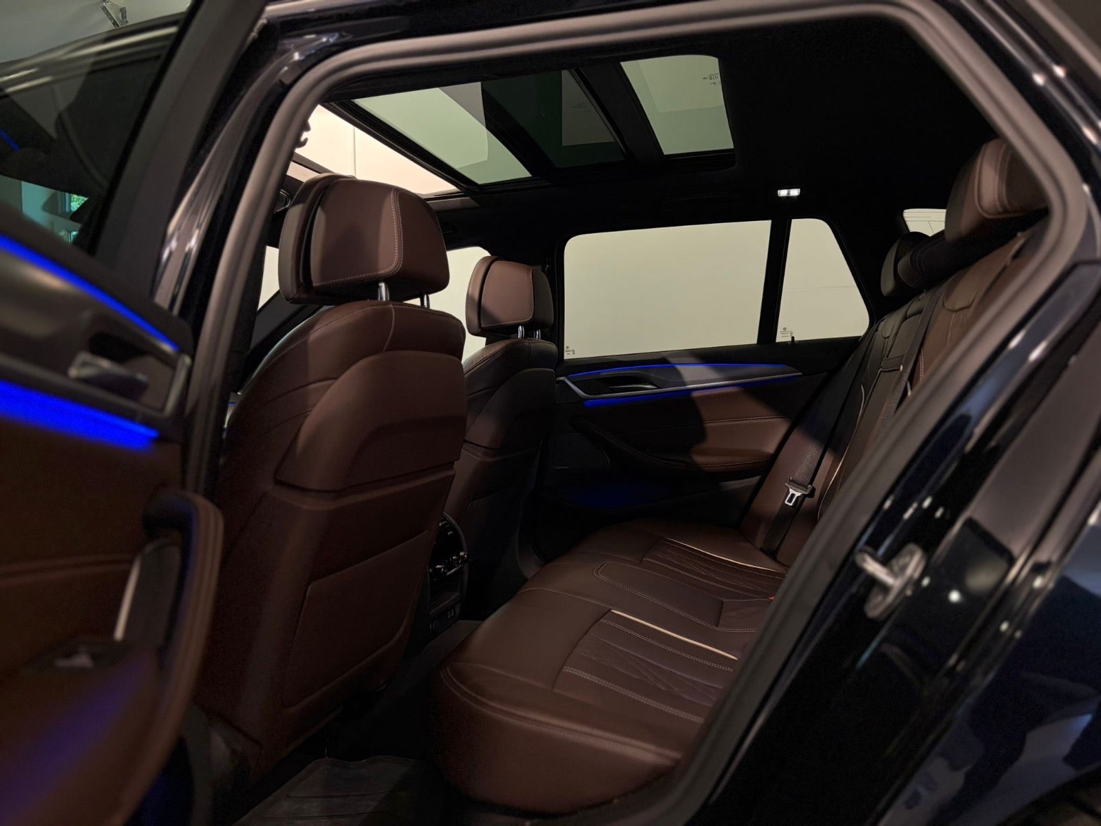 BMW – 540i