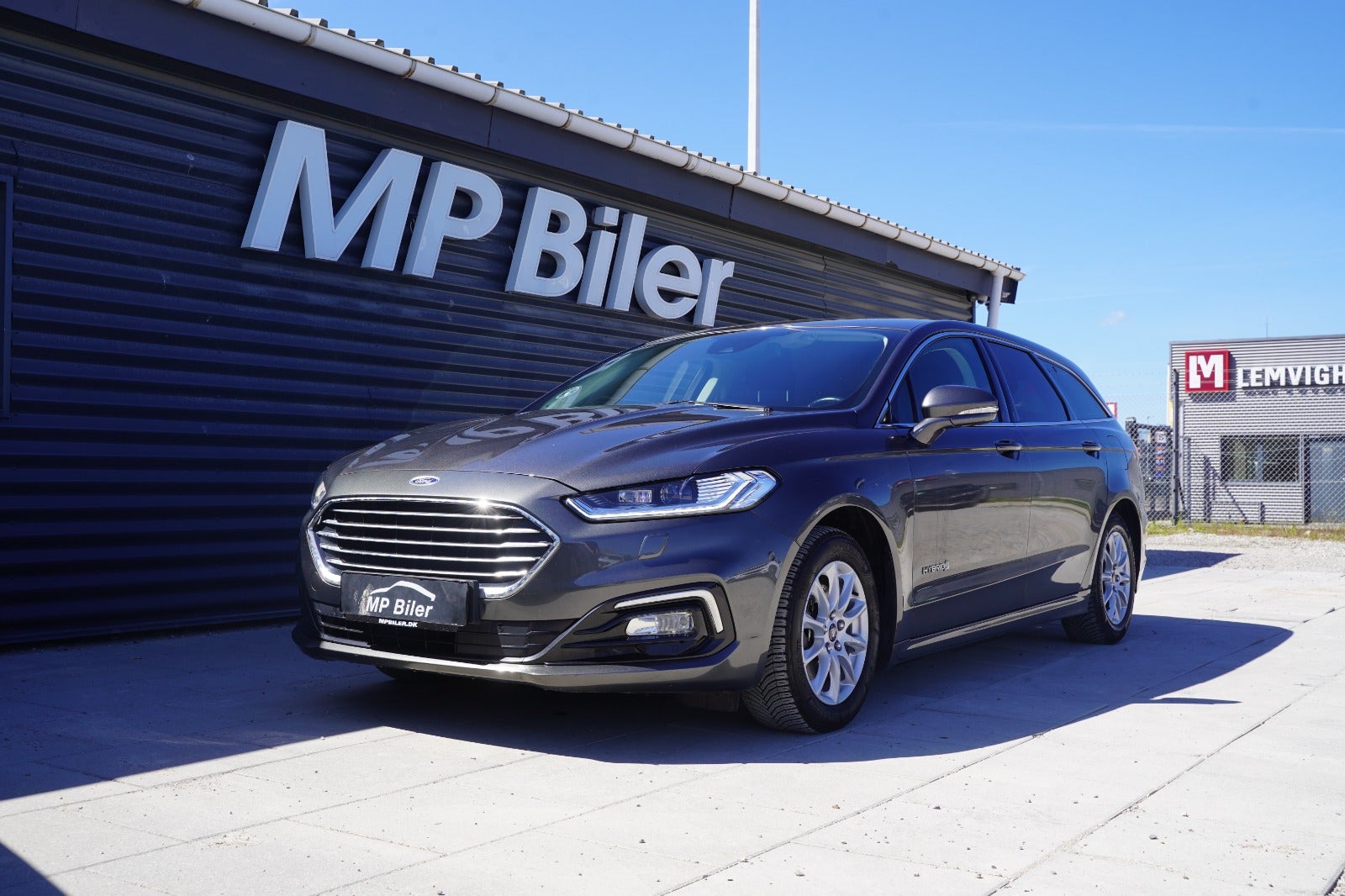 Billede af Ford Mondeo 2,0 HEV Titanium stc. CVT