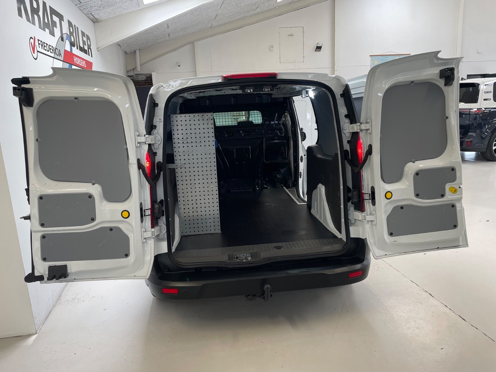 Billede af Ford Transit Connect 1,5 EcoBlue Trend lang