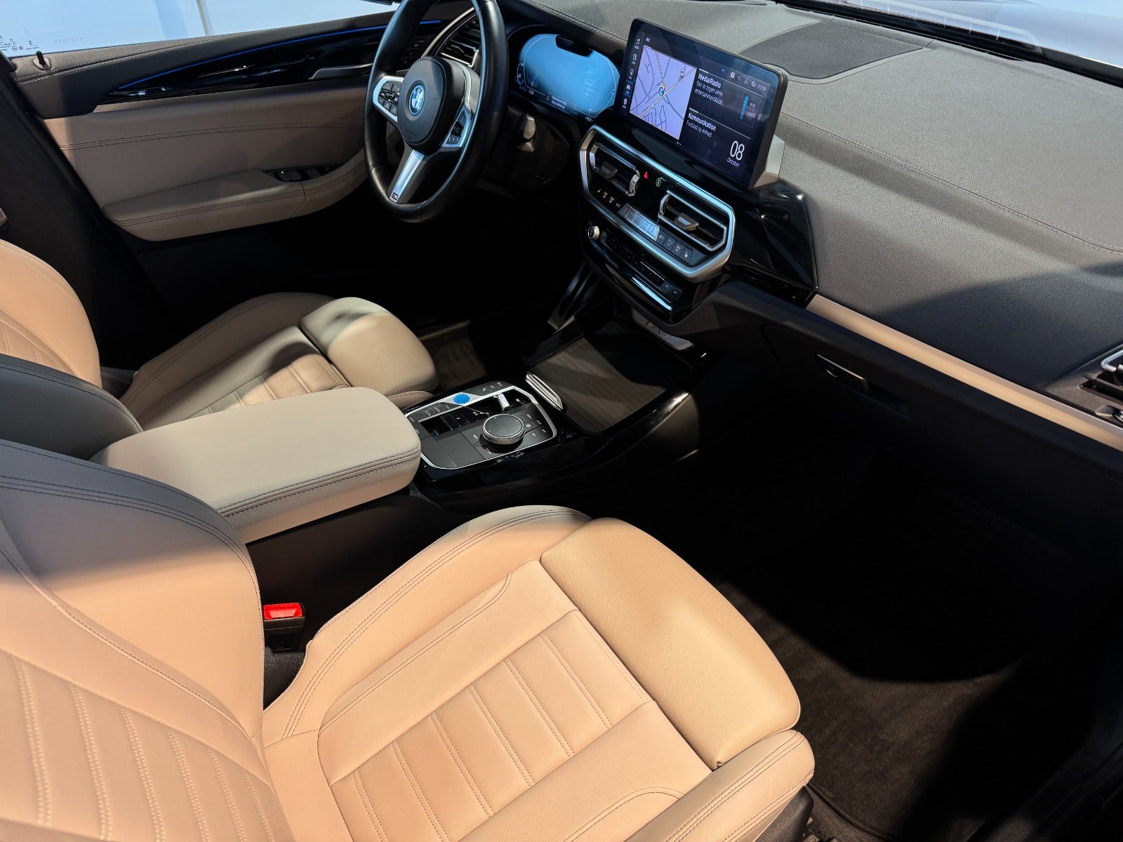 BMW iX3 Charged Plus M-Sport 5d - 6