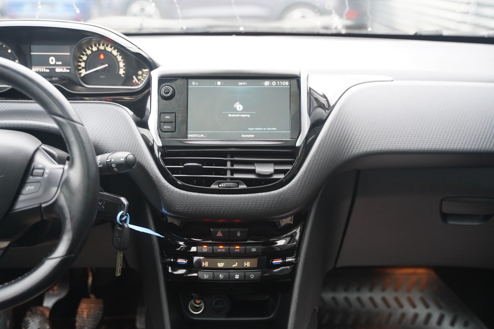 Billede af Peugeot 208 1,5 BlueHDi 100 Prestige Sky