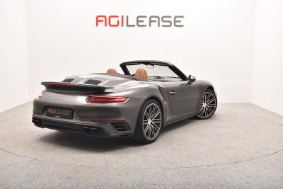 Porsche 911 Turbo S Cabriolet PDK