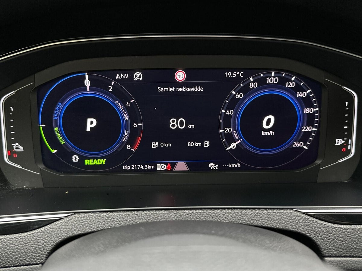 VW Passat GTE Variant DSG billede 14