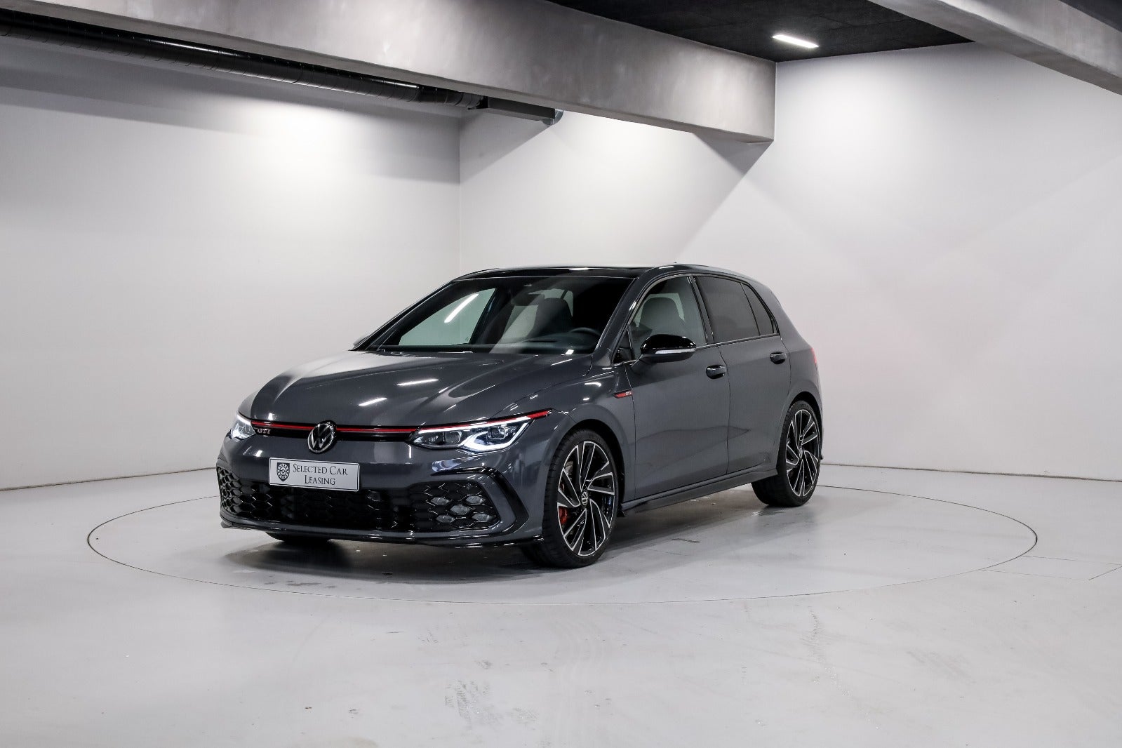 VW Golf VIII 2,0 GTi DSG