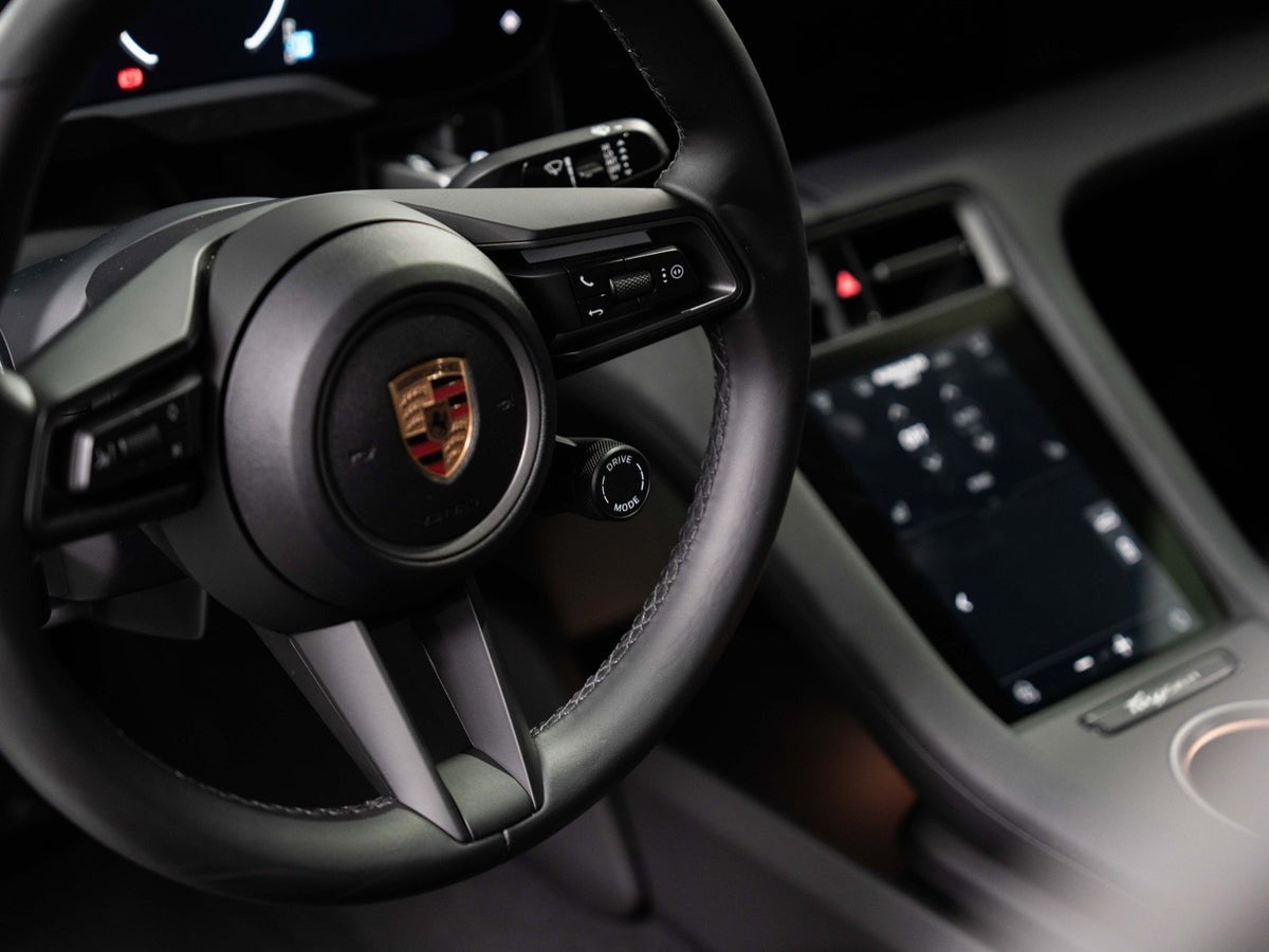 Gallery image 11 of 18