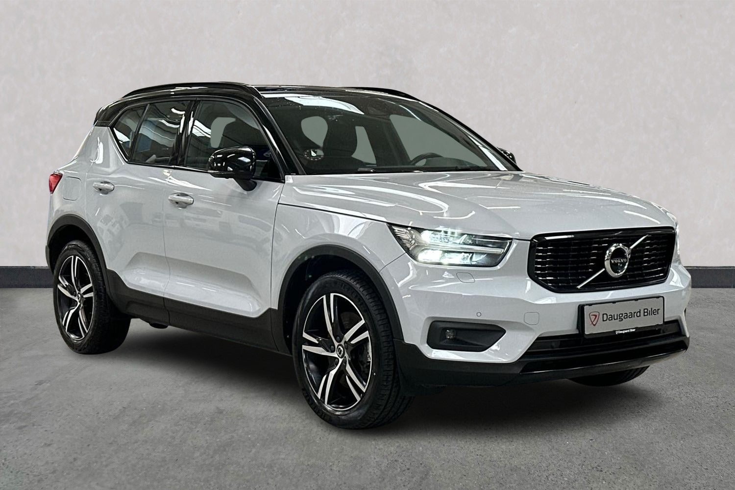 Billede af Volvo XC40 1,5 T5 ReCharge R-Design aut.