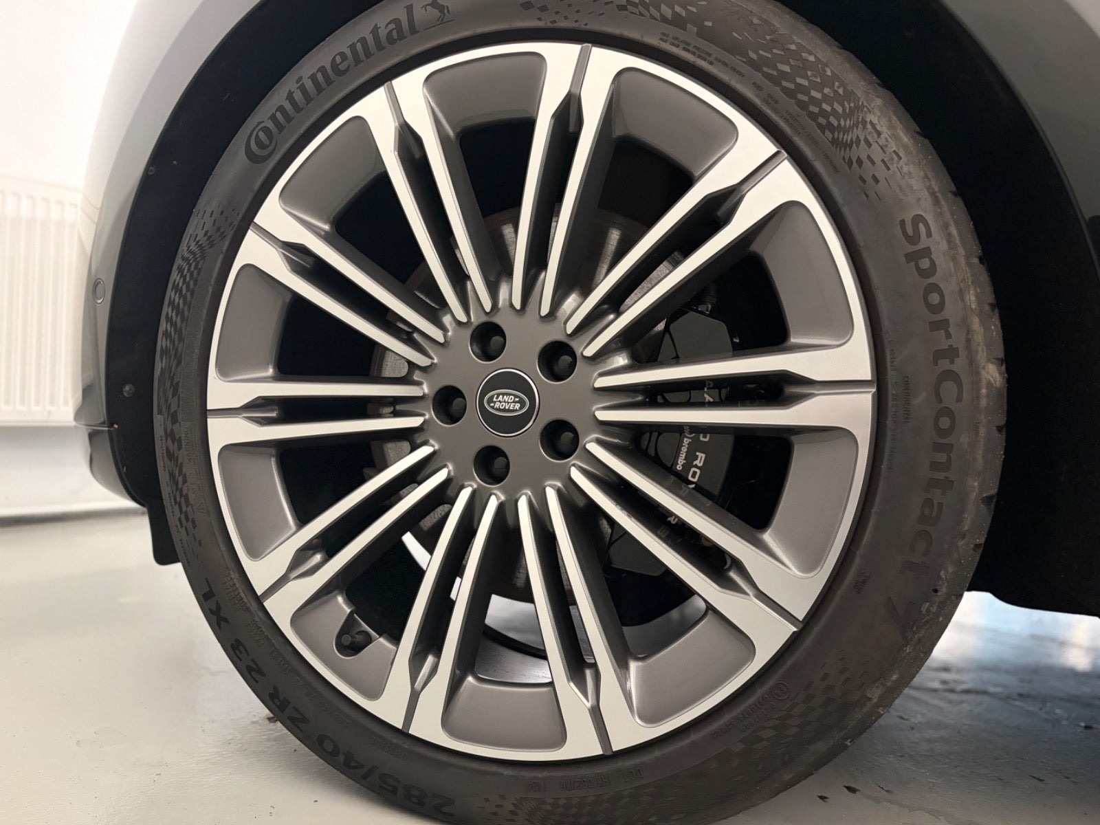 Land Rover – Range Rover