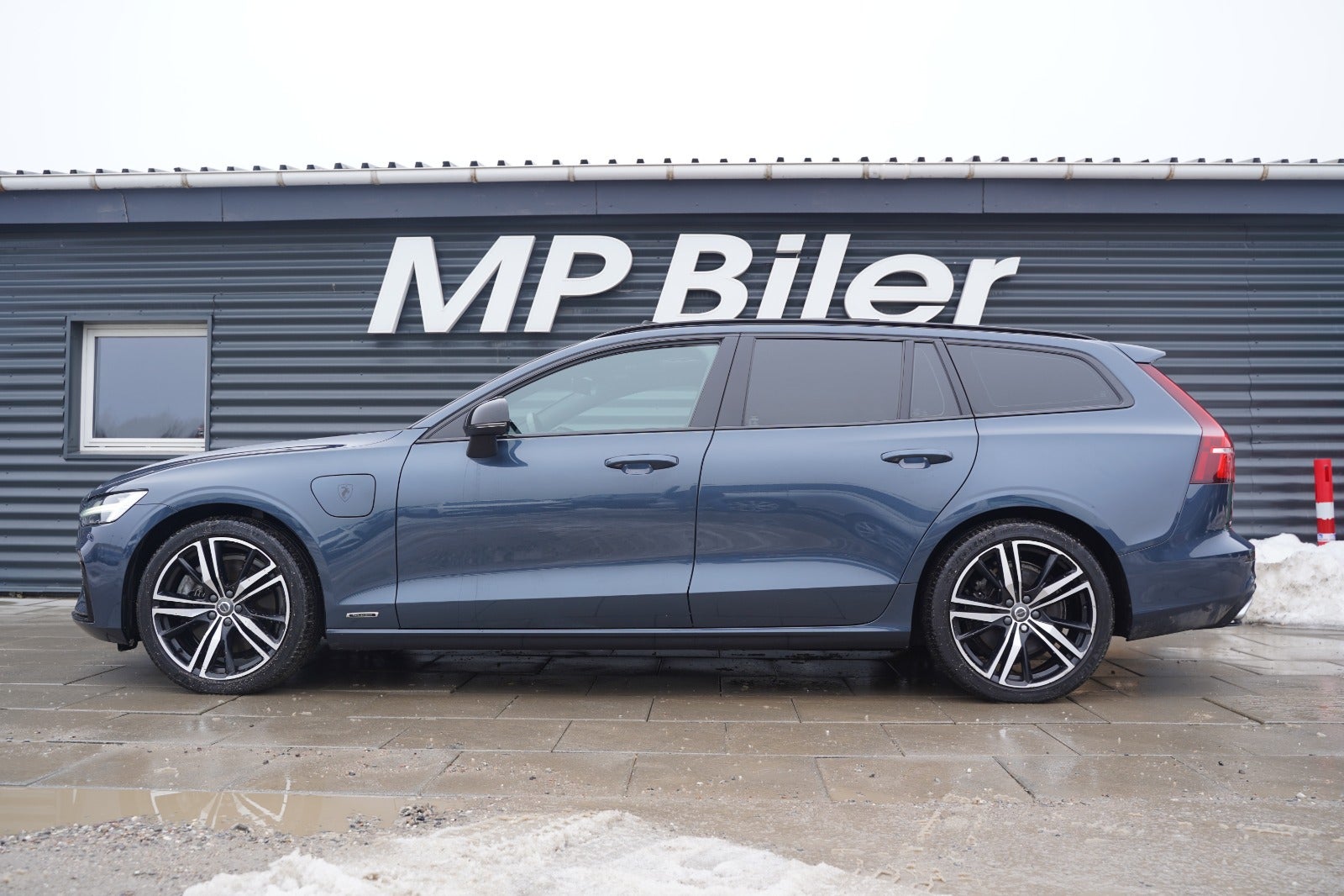 Billede af Volvo V60 2,0 T6 ReCharge R-Design aut. AWD