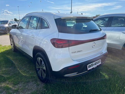 Mercedes EQA250+ Progressive Van