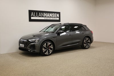 Audi Q8 e-tron 55 S-line quattro 5d