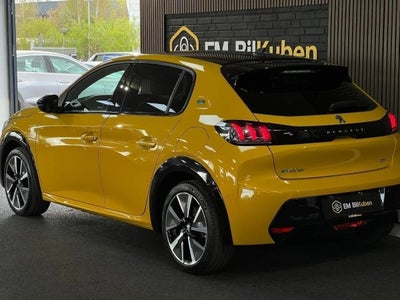 Peugeot e-208 GT
