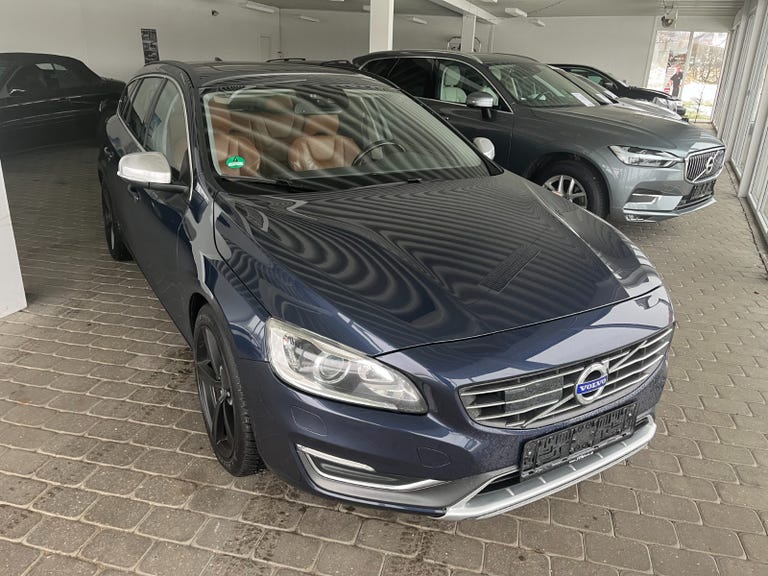 Volvo V60 D4 163 Summum aut.