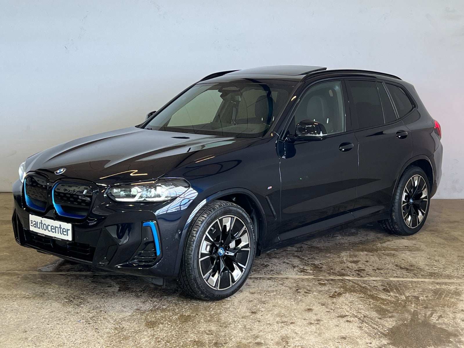 BMW iX3 Charged Plus M-Sport