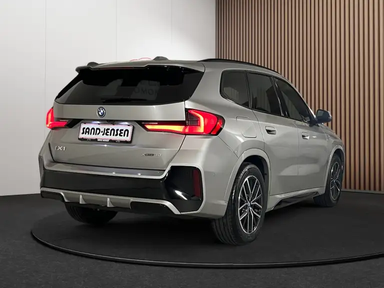 BMW iX1 xDrive30 M-Sport