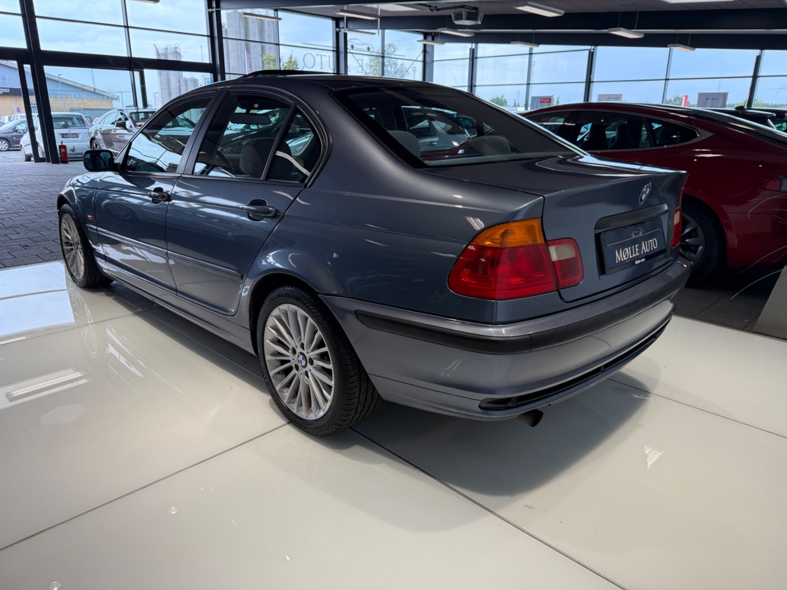 Billede af BMW 318i 1,9 aut.