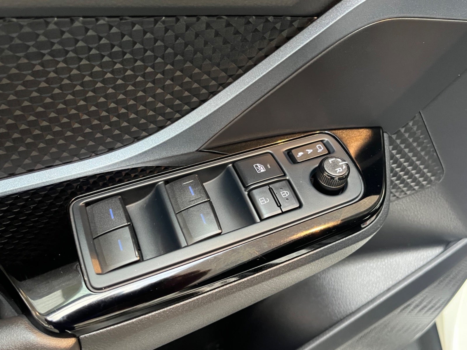 Billede af Toyota C-HR 1,8 Hybrid C-LUB Smart CVT