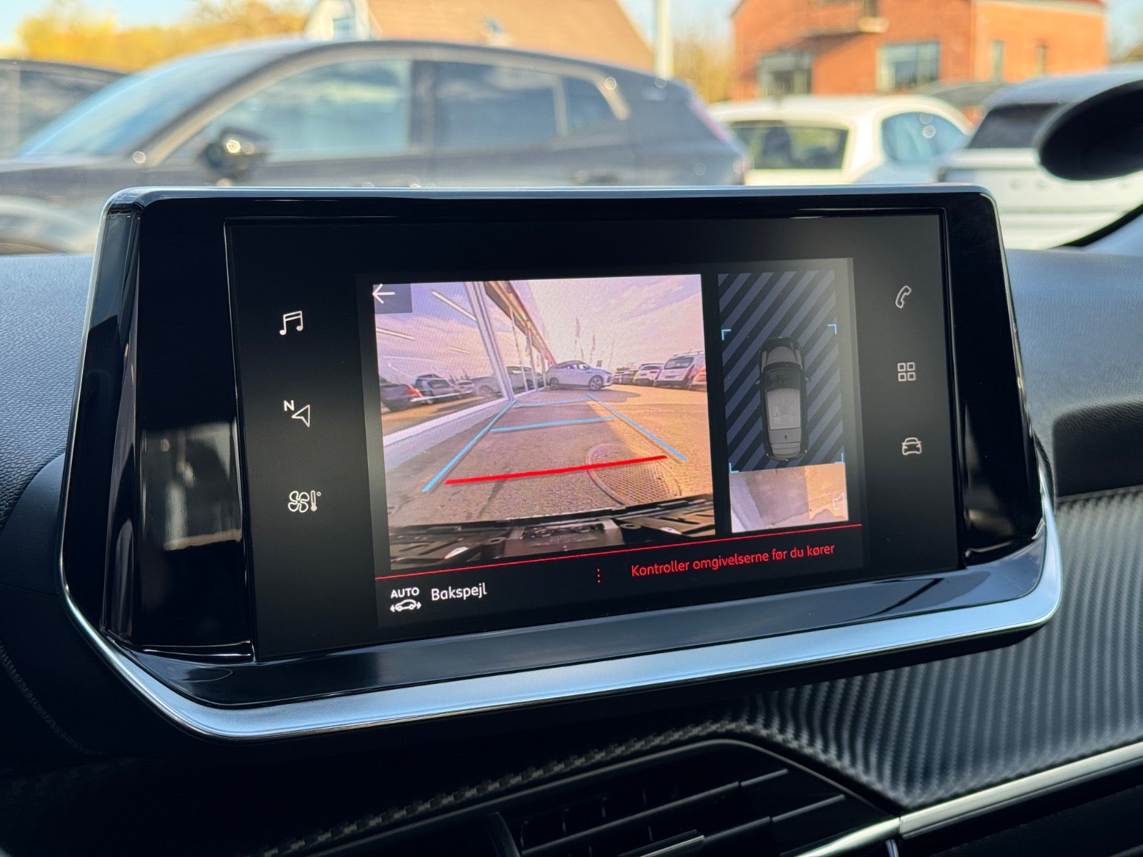 Billede af Peugeot 208 1,5 BlueHDi 100 Allure Sky