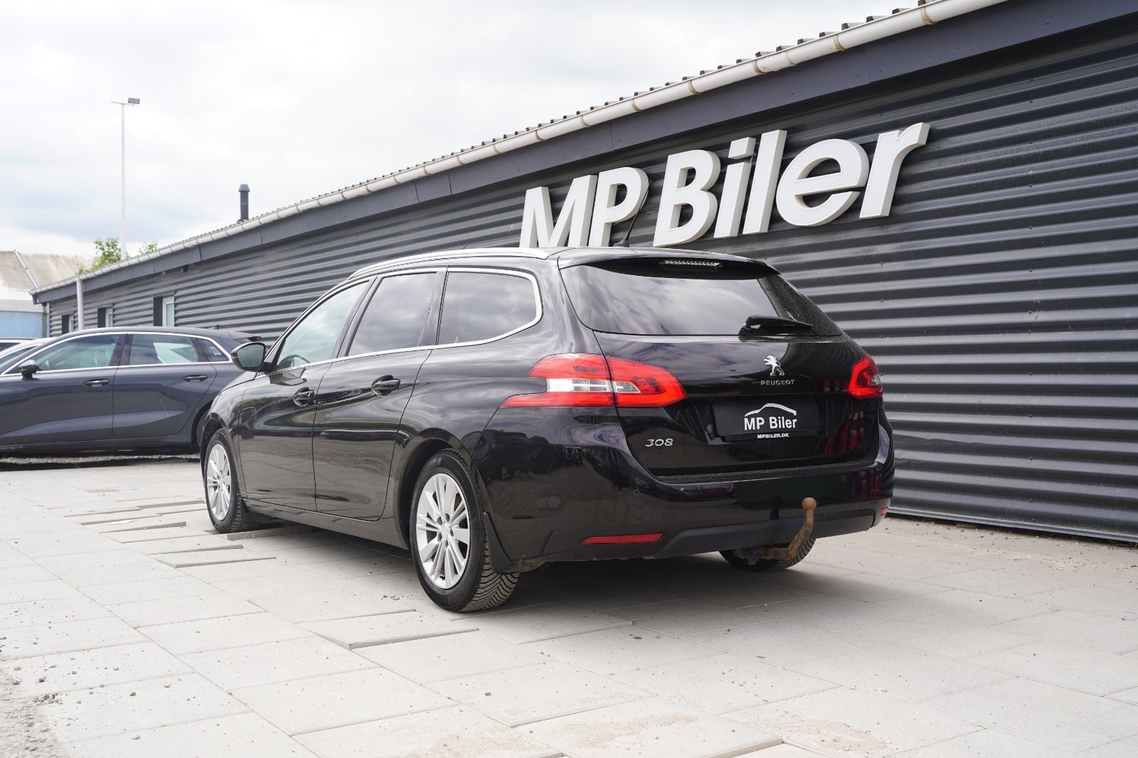 Billede af Peugeot 308 1,5 BlueHDi 130 Allure Sky SW
