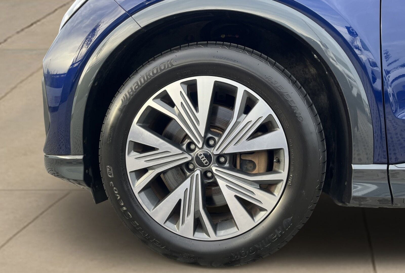 Audi Q4 e-tron Advance quattro