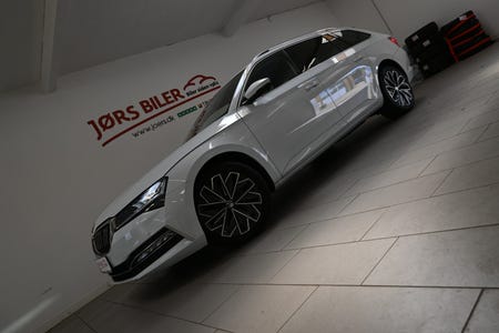 Skoda Superb TSi iV Plus Combi DSG