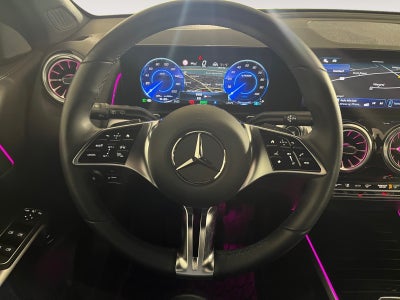 Mercedes EQB300 Progressive 4Matic Van