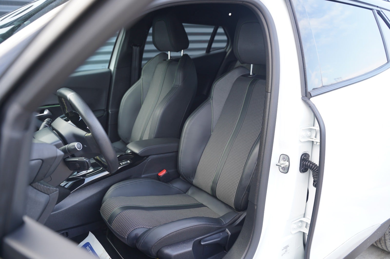 Billede af Peugeot e-2008 50 GT