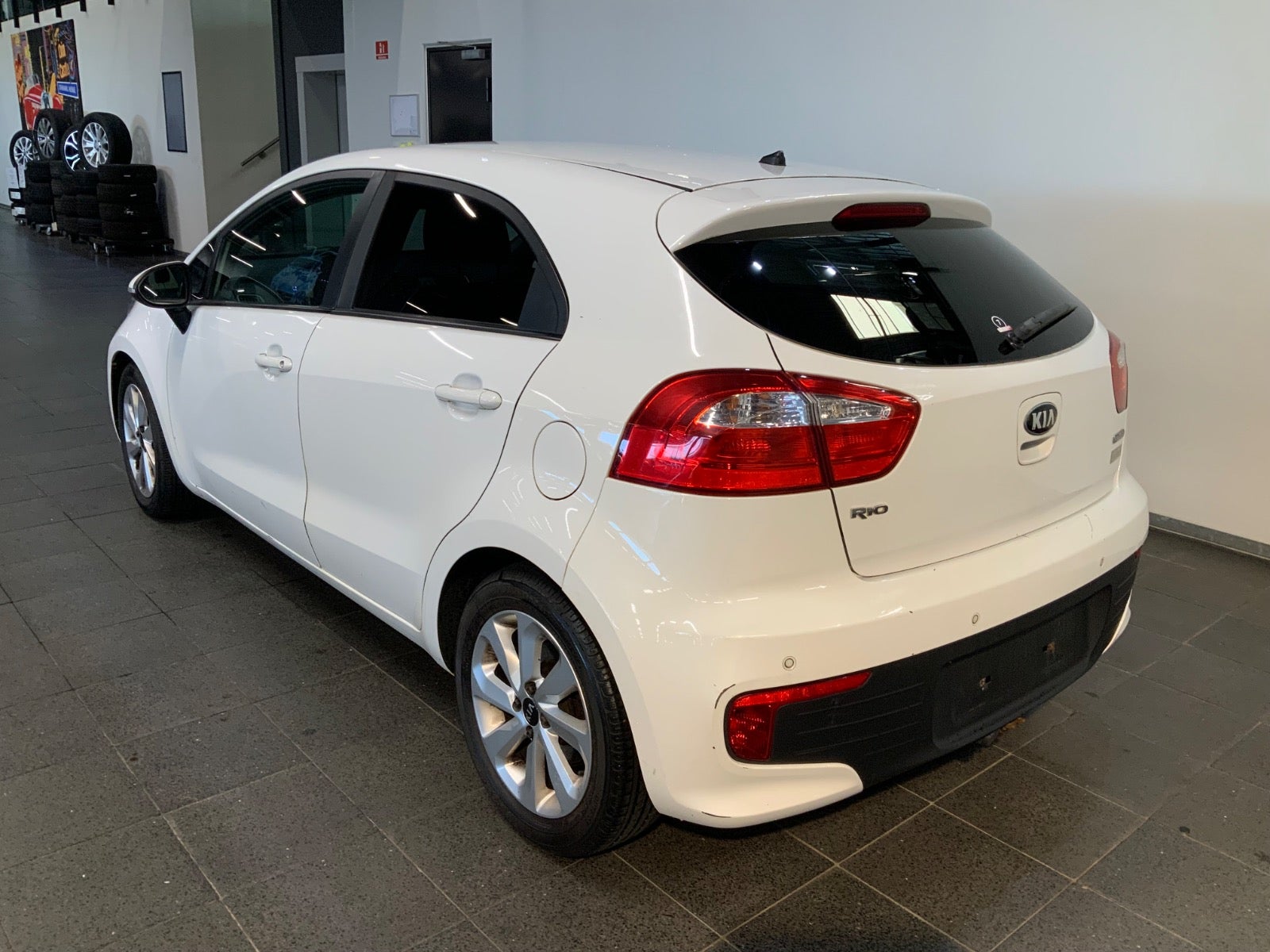 Kia Rio (4/8)